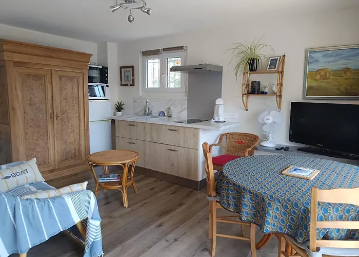 La Belle Etoile 2 Nuits Minimum, 3 étoiles Couette-café Le Fenouiller