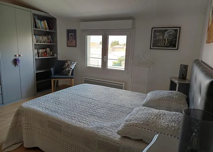 La Belle Etoile 2 Nuits Minimum, 3 étoiles Couette-café